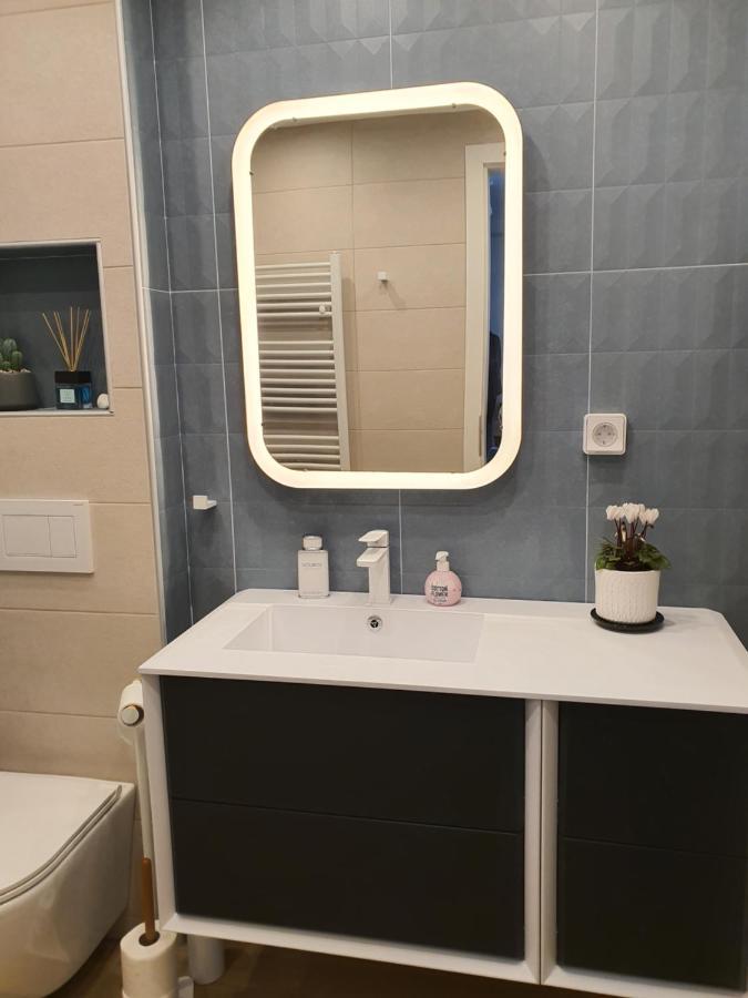 Tony'S Suite With Parking Atenas Exterior foto